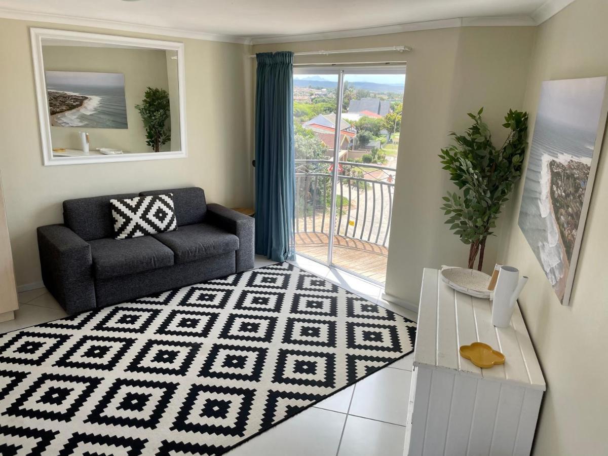 'On Point' Beach House - Jeffreys Bay Exterior photo