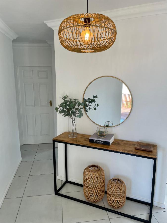 'On Point' Beach House - Jeffreys Bay Exterior photo